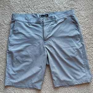 Men’s Travis Mathew golf/casual shorts size 34